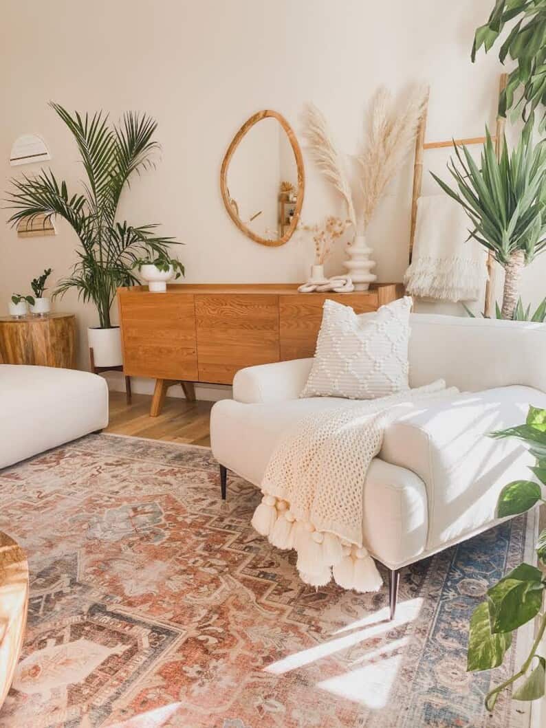 Picture of 29 Small Apartment Living Room Ideas That Prove Big Style Doesn't Need ...