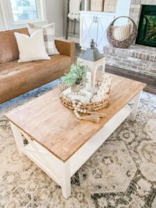 18 Farmhouse Coffee Table Decor Ideas » Lady Decluttered