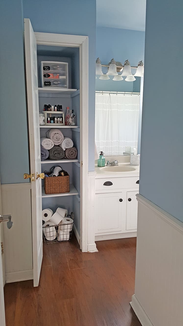 100 Linen Closet Organization Ideas » Lady Decluttered — free download