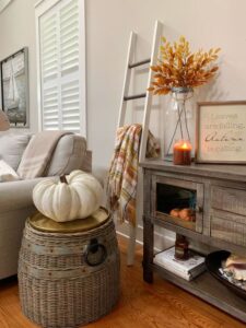 30 Cozy Fall Living Room Decorating Ideas » Lady Decluttered