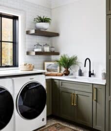 16 Transitional Laundry Room Decor Ideas » Lady Decluttered