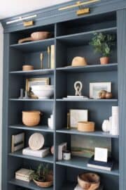 20 Transitional Shelf Styling Ideas » Lady Decluttered