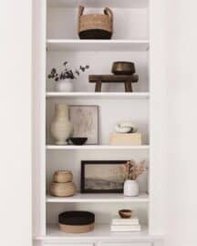20 Transitional Shelf Styling Ideas » Lady Decluttered