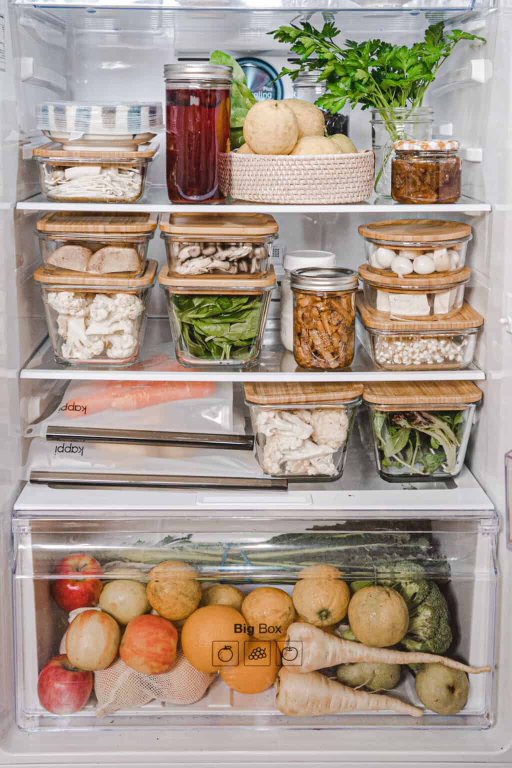35 Smart Fridge Organization Ideas » Lady Decluttered