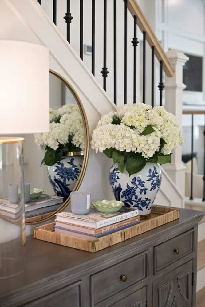 20 Console Table Styling Ideas » Lady Decluttered