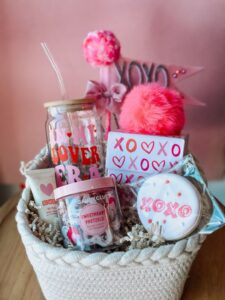 14 Valentine's Day Gift Baskets for Women » Lady Decluttered