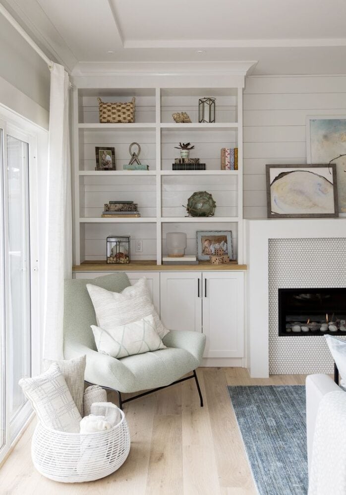 22 Fireplace Built-In Shelf Styling Ideas » Lady Decluttered