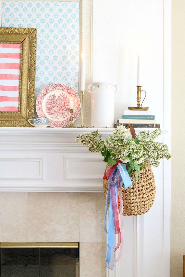 16 Summer Fireplace Mantel Decor Ideas » Lady Decluttered