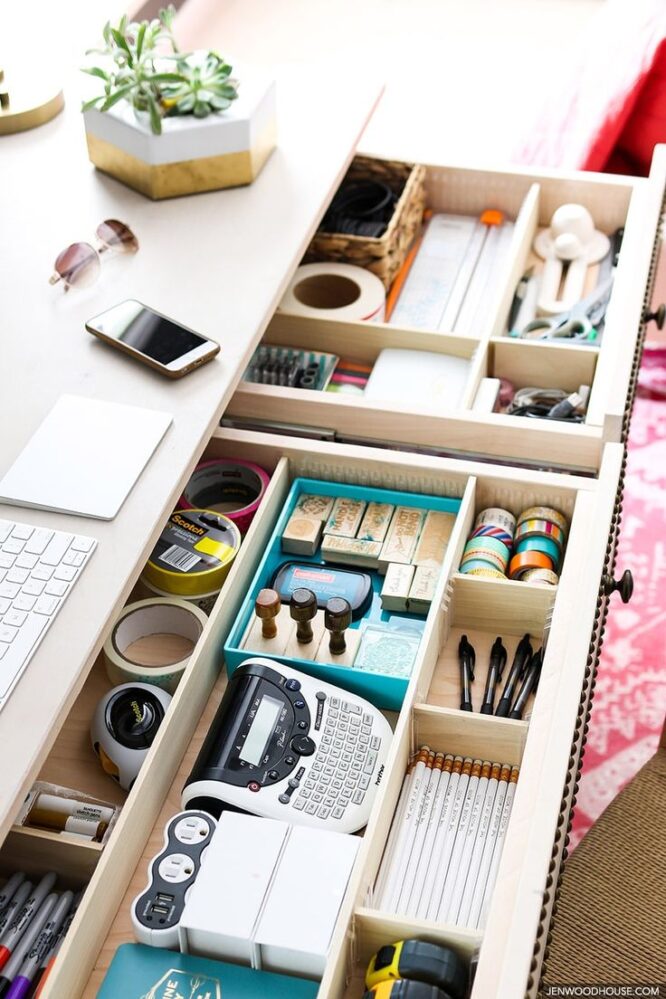 16 Desk Drawer Organization Ideas » Lady Decluttered
